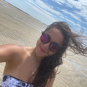 Meet your Posher, Daniela